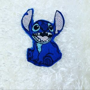 Stitch badge reel